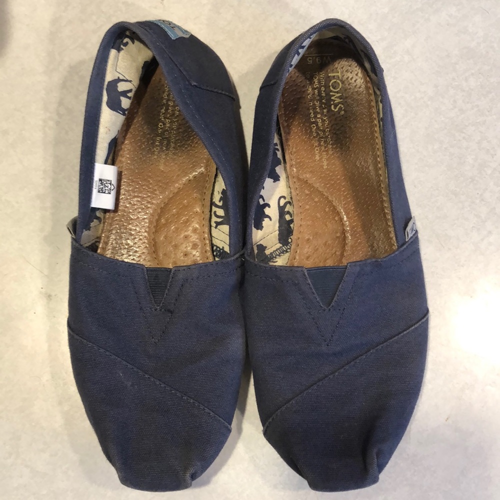 TOMS Women’s Navy 9.5